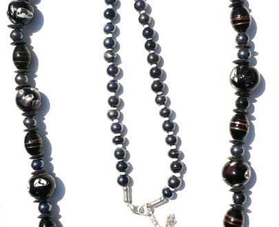 Bright Long Bead Chain in Black