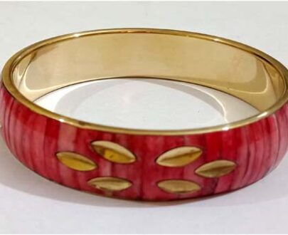 Stylish Brass Bangle in Pink