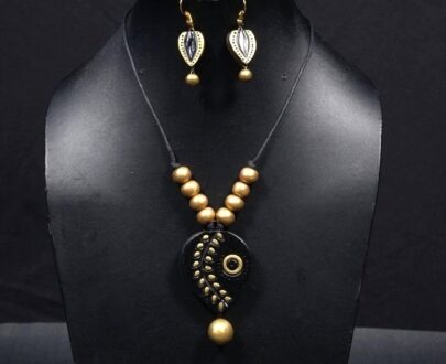 Terracotta Pendant Necklace and Earring Set