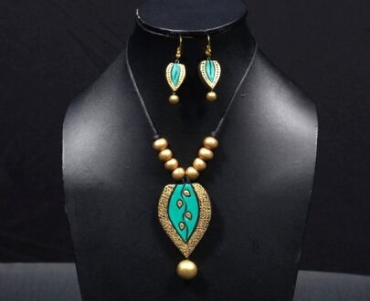 Terracotta Pendant Necklace and Earring Set